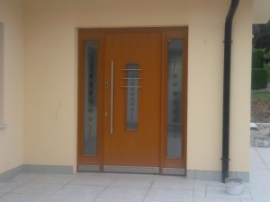 Lesena vrata
